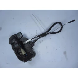 ZAKLEP SPREDAJ DESNA Opel Insignia 2011 2.0 DT 16V 13577984 ZAKLEP SPREDAJ DESNA Opel Insignia 2011 2.0 DT 16V 13577984