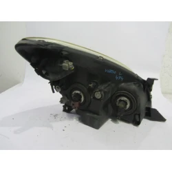 HEADLIGHT LEFT Toyota Corolla Verso 2006 2.2 D