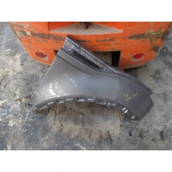 PARAFANGO DESTRO Land Rover Evoque 2012 2.2D LR027589