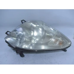 HEADLIGHT LEFT Toyota Corolla Verso 2008 2.2 D4D HEADLIGHT LEFT Toyota Corolla Verso 2008 2.2 D4D