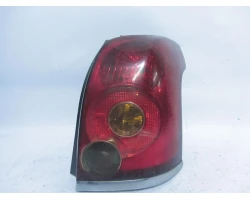 FARO POSTERIORE DESTRO Toyota Avensis 2004 2.0 D