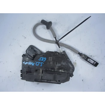 ZAKLEP  SPREDAJ DESNA Volkswagen Passat 2017 2.0 TDI AUT. 5tb837016a