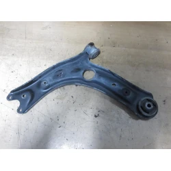 BRACCIO OSCILLANTE ANTERIORE DESTRO Volkswagen Passat 2017 2.0 TDI AUT. 3Q0407152E