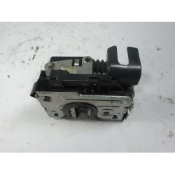 ZAKLEP SP LEVA Dacia DUSTER 2011 1.6 16V 4X4 8200735227 ZAKLEP SP LEVA Dacia DUSTER 2011 1.6 16V 4X4 8200735227