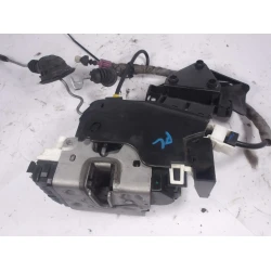 ZAKLEP SP LEVA Mercedes-Benz C-Klasse  w204 a2047200335