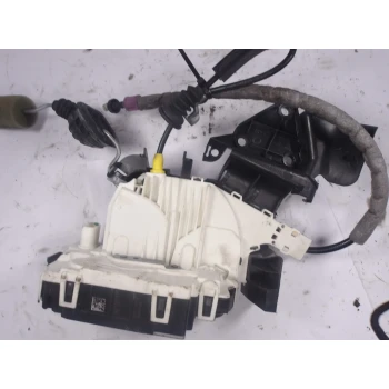 DOOR LOCK FRONT RIGHT Mercedes-Benz C-Klasse  w204 a2047201835