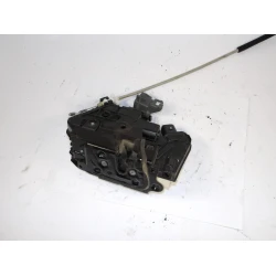ZAKLEP SPREDAJ DESNA Seat Ibiza 2010 1.4 16a-5n1 837 016a ZAKLEP SPREDAJ DESNA Seat Ibiza 2010 1.4 16a-5n1 837 016a