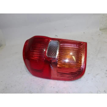 TAIL LIGHT LEFT Toyota RAV4 2001 2.0 D4D