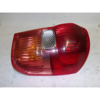 STOP LUČ DESNA Toyota RAV4 2001 2.0 D4D