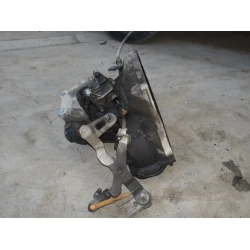 MENJALNIK Opel Corsa 2008 1.4 16V ML5 55561900