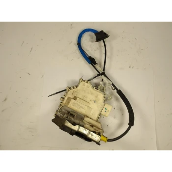 ZAKLEP  SPREDAJ DESNA Audi A4, S4 2010 2.0 TDI 8j1837016d
