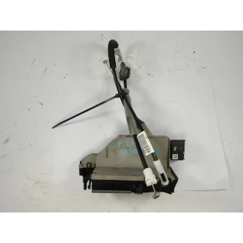ZAKLEP  ZADAJ DESNA Peugeot 2008 2015 1.2 9812501380