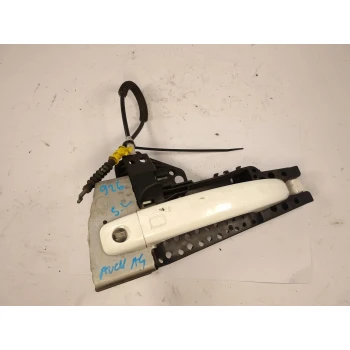 KLJUKA ZUNAJ SP LEVA Audi A4, S4 2010 2.0 TDI 8t1837885b