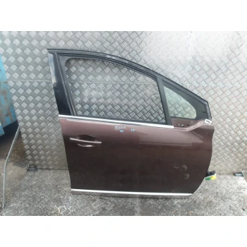 DOOR FRONT RIGHT Peugeot 2008 2015 1.2