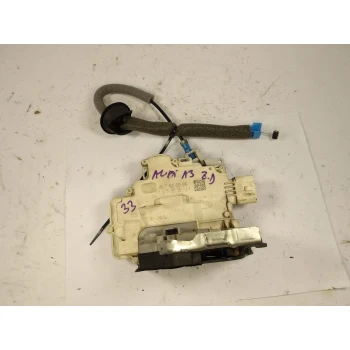 ZAKLEP  ZADAJ DESNA Audi A3, S3 2013 1.6 TDI 4g0839016