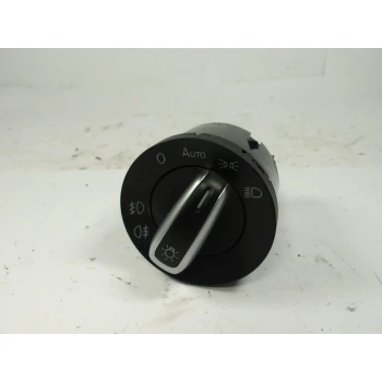 STIKALO LUČI Volkswagen Passat 2012 2.0 TDI VARIANT AUT. 3c8941431a