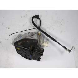ZAKLEP  ZADAJ LEVA Volkswagen Passat 2006 2.0 TDI VARIANT 3c4839015a