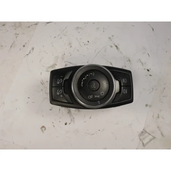 STIKALO LUČI Ford Focus 2013 1.6 LPG 10097642