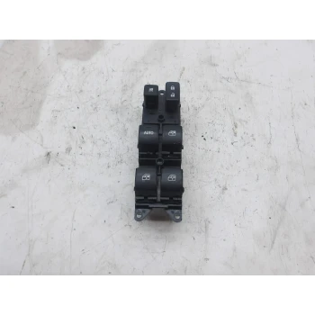 STIKALO STEKLA Mitsubishi Outlander 2016 2.2 DID 4WD ASG 8608a347