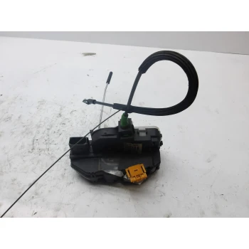 ZAKLEP  ZADAJ DESNA Opel Insignia 2013 2.0 DT 16V SW 13579566