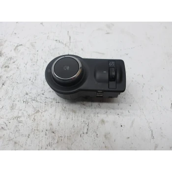 STIKALO LUČI Opel Insignia 2013 2.0 DT 16V SW 22901647
