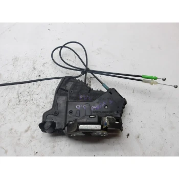ZAKLEP  SPREDAJ DESNA Toyota Verso 2015 1.6 D 6903005130