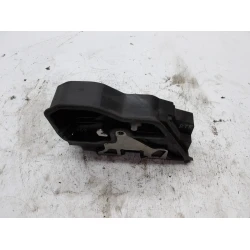 ZAKLEP  SPREDAJ DESNA BMW 5  535d e60 7167068