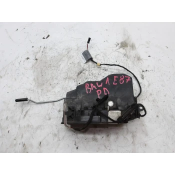 ZAKLEP  SPREDAJ DESNA BMW 1  e87 7167074