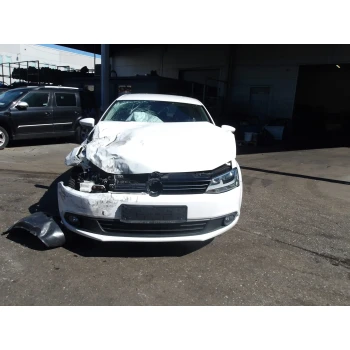 AUTO PER PEZZI Volkswagen Jetta 2013 1.6 TDI
