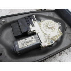 MECCANISMO ALZA VETRO POSTERIORE DESTRO Volkswagen Golf 2004 V. 1.9 TDI 1k4839462a  1k4839402c