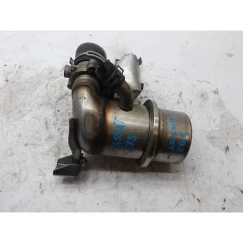 HLADILNIK POVRATNIH IZP PLINOV Volkswagen Passat 2016 VARIANT 2.0 / TDI AUT. 04L131512BQ