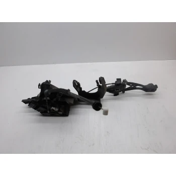 ZAKLEP  SPREDAJ DESNA Volvo S40/V50 2010 1.6 TD 30799302
