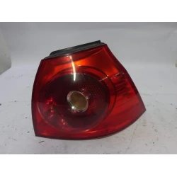 TAIL LIGHT RIGHT Volkswagen Golf 2004 V. 1.9 TDI 1k6 945 096