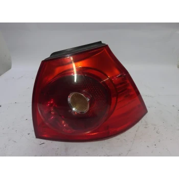 TAIL LIGHT RIGHT Volkswagen Golf 2004 V. 1.9 TDI 1k6 945 096