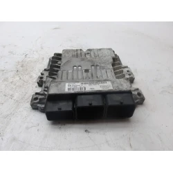 CENTRALINA INIEZIONE MOTORE Ford C-Max 2011 1.6 TDCI 115 DPF M6 av61-12a650-ye CENTRALINA INIEZIONE MOTORE Ford C-Max 2011 1.6 TDCI 115 DPF M6 av61-12a650-ye