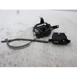 ZAKLEP PRTLJAŽNA VRAT BMW 3 2014 318 GT D 51247269516 51247269544 ZAKLEP PRTLJAŽNA VRAT BMW 3 2014 318 GT D 51247269516 51247269544