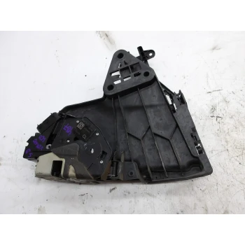 ZAKLEP  SPREDAJ DESNA Volvo V60 2013 1.6 TD 31301739