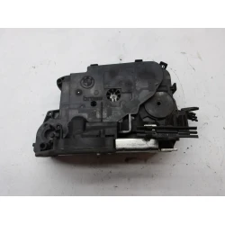 ZAKLEP ZADAJ DESNA BMW 3 2006 E90/E91 ZAKLEP ZADAJ DESNA BMW 3 2006 E90/E91
