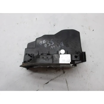 ZAKLEP  ZADAJ DESNA BMW 5 2014 525 TOURING D XDRIVE AUT. 51227229460