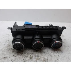 HEATER CLIMATE CONTROL PANEL Dacia DUSTER 2019 1.6 16V 4X4 HEATER CLIMATE CONTROL PANEL Dacia DUSTER 2019 1.6 16V 4X4