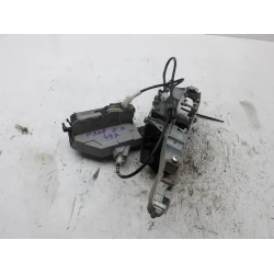 ZAKLEP  ZADAJ DESNA Peugeot 308 2008 1.6 16V
