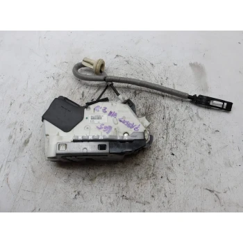ZAKLEP  ZADAJ DESNA Volkswagen Passat 2016 2.0 TDI 5e0839016c