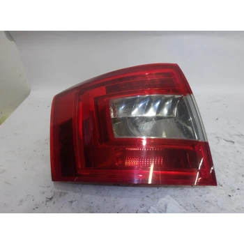 FARO POSTERIORE SINISTRO Škoda Octavia 2014 COMBI 1.2 TSI AUT. 5E9945111A