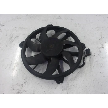 VENTILATOR HLADILNIKA Citroën C4 2011 1.6 HDI 9661571480