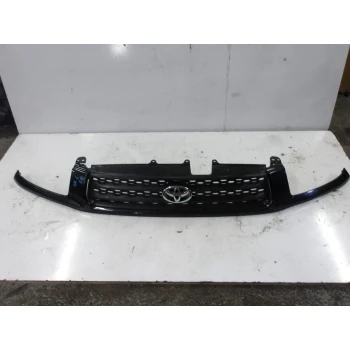 OKRASNA MASKA Toyota RAV4 2001 2.0 D4D
