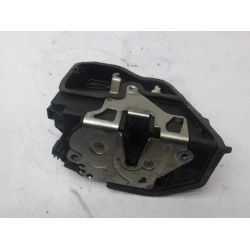 ZAKLEP  SPREDAJ DESNA BMW 5 2005 525D
