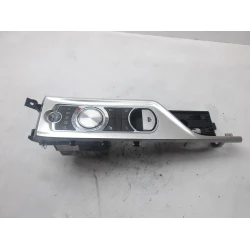 KONZOLA Jaguar XF 2013 3.0L AUT. dx23-7e453-bb KONZOLA Jaguar XF 2013 3.0L AUT. dx23-7e453-bb