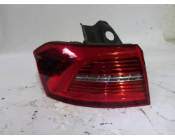 TAIL LIGHT LEFT Volkswagen Passat 2017 1.4 TSI AUT. VARIANT 3G9945207J