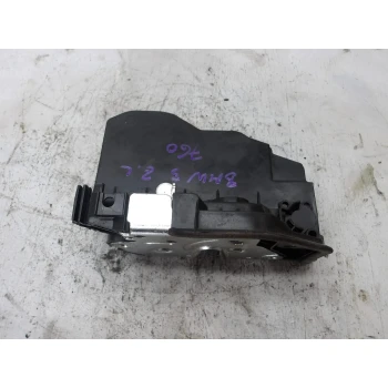 ZAKLEP  ZADAJ LEVA BMW 3 2014 318 D 51227229459