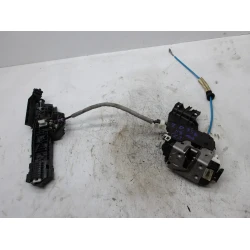 DOOR LOCK REAR RIGHT Mercedes-Benz CLA 2015 180D AUT. A2047302835